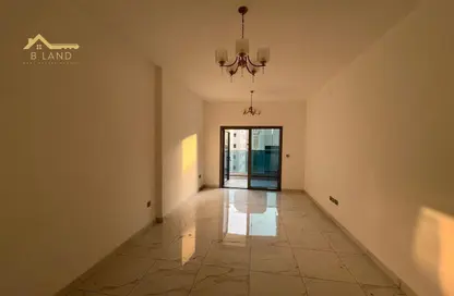 Apartment - 2 Bedrooms - 3 Bathrooms for rent in Al Majaz 1 - Al Majaz - Sharjah