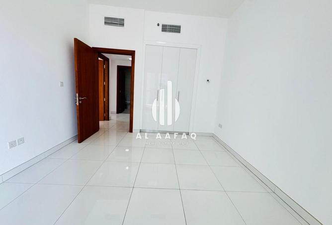 15745288 - صورة العقار 2