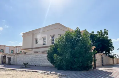 Outdoor House image for: Villa - 5 Bedrooms - 5 Bathrooms for rent in Al Safa 1 Villas - Al Safa 1 - Al Safa - Dubai, Image 1