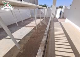 فيلا - 5 غرف نوم - 6 حمامات للكراء في عود بن سجحان - المويجي - العين