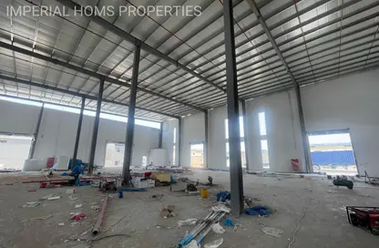 Warehouse - Studio - 1 Bathroom for rent in Umm Al Thuoob - Umm Al Quwain