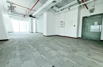 Office Space - Studio - 1 Bathroom for rent in Iris Bay - Business Bay - Dubai