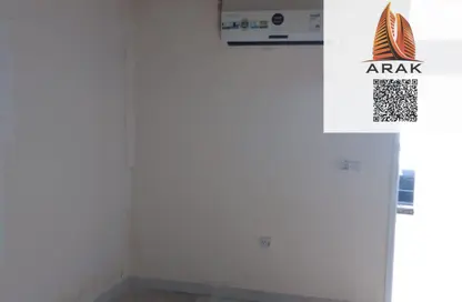 عمارة بالكامل - 6 غرف نوم - 4 حمامات للبيع في أبراج الراشدية - الراشدية - عجمان وسط المدينة - عجمان