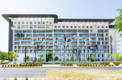 Apartment - 2 Bedrooms - 3 Bathrooms for sale in Oasis 1 - Oasis Residences - Masdar City - Abu Dhabi