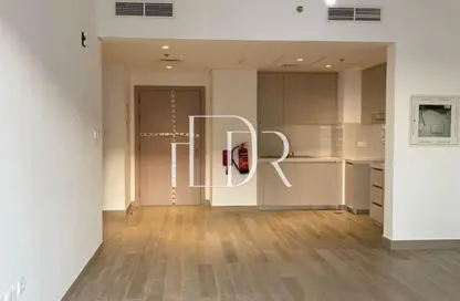 Apartment - 1 Bedroom - 1 Bathroom for rent in Waters Edge - Yas Island - Abu Dhabi