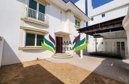 Villa - 4 Bedrooms - 5 Bathrooms for rent in Jumeirah 1 Villas - Jumeirah 1 - Jumeirah - Dubai Villa - 4 Bedrooms - 5 Bathrooms for rent in Jumeirah 1 Villas - Jumeirah 1 - Jumeirah - Dubai