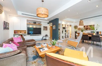 Villa - 5 Bedrooms - 5 Bathrooms for sale in Meadows 4 - Meadows - Dubai