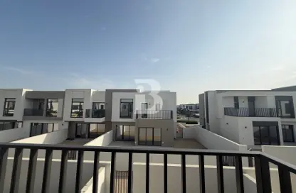 Apartment - 3 Bedrooms - 4 Bathrooms for rent in Greenviews 2 - EMAAR South - Dubai South (Dubai World Central) - Dubai