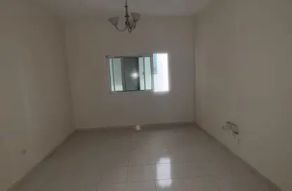 Apartment - 2 Bedrooms - 2 Bathrooms for rent in Al Khan Corniche - Al Khan - Sharjah
