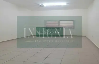 سكن عمال - استوديو - 8 حمامات للايجار في مجمع دبي للإستثمار - دبي