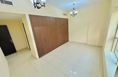Apartment - 1 Bedroom - 2 Bathrooms for rent in Muwaileh 29 Building - Muwaileh - Sharjah