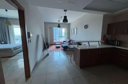 شقة - غرفة نوم - 2 حمامات للايجار في برج سولافا - دبي مارينا - دبي