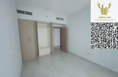 شقة - 2 غرف نوم - 2 حمامات للايجار في مساكن كورنيش عجمان - طريق كورنيش عجمان - عجمان