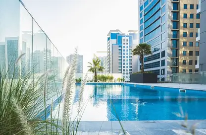 Pool image for: Apartment - 1 Bedroom - 2 Bathrooms for sale in SOL Bay - Business Bay - Dubai, Image 1