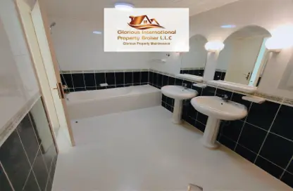 Duplex - 3 Bedrooms - 4 Bathrooms for rent in Al Nakheel Tower - Al Khalidiya - Abu Dhabi