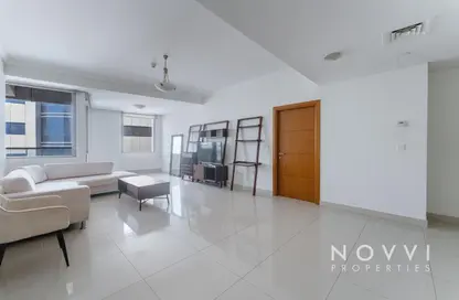 Apartment - 1 Bedroom - 2 Bathrooms for rent in Ocean Heights - Dubai Marina - Dubai