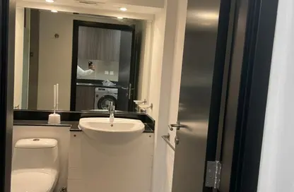 شقة - 1 حمام للايجار في الريف داون تاون - مشروع الريف - أبوظبي شقة - 1 حمام للايجار في الريف داون تاون - مشروع الريف - أبوظبي