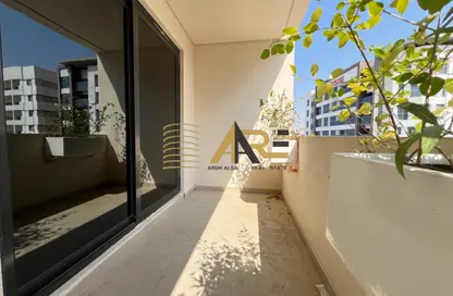 شقة - غرفة نوم - 2 حمامات للايجار في سراب 2 - الجادة - الشارقة