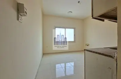 Apartment - Studio - 1 Bathroom for rent in Fire Station Road - Muwaileh - Sharjah