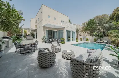 Villa - 5 Bedrooms - 5 Bathrooms for rent in Meadows 9 - Meadows - Dubai