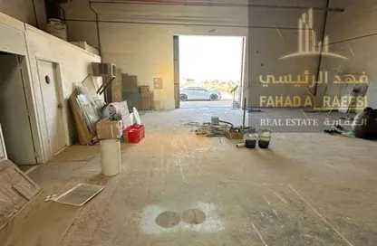 مستودع - استوديو - 1 حمام للايجار في أم الثعوب - أم القيوين