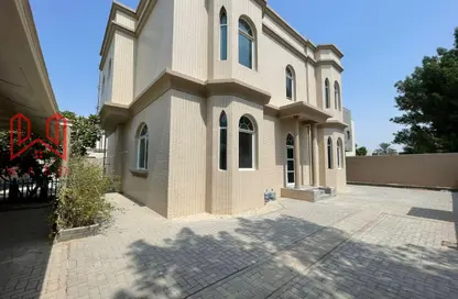 Villa - 5 Bedrooms - 6 Bathrooms for rent in Umm Suqeim 2 Villas - Umm Suqeim 2 - Umm Suqeim - Dubai