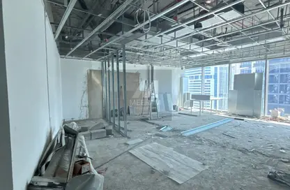 Office Space - Studio for sale in The Binary Tower - Business Bay - Dubai