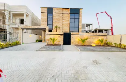Villa - 5 Bedrooms - 7 Bathrooms for sale in Ajman Hills - Al Alia - Ajman
