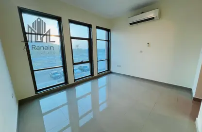 شقة - غرفة نوم - 2 حمامات للايجار في سيفيك سينتر - الجيمي - العين