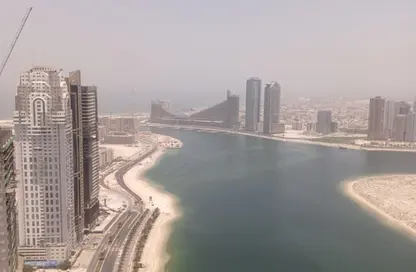Apartment - 4 Bedrooms - 4 Bathrooms for rent in Al Khan - Sharjah