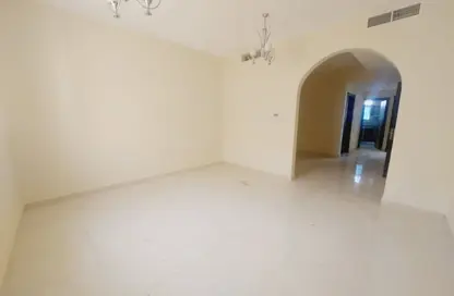 Apartment - 1 Bedroom - 1 Bathroom for rent in Muwailih Building - Muwaileh - Sharjah