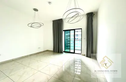 شقة - غرفة نوم - 2 حمامات للبيع في ذا سكوير تاور - قرية الجميرا سركل - دبي