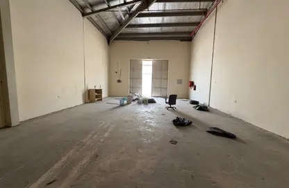 Warehouse - Studio - 1 Bathroom for rent in Al Sajaa Industrial - Al Sajaa - Sharjah