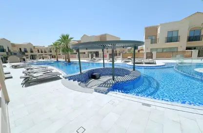تاون هاوس - 3 غرف نوم - 4 حمامات للايجار في ياسمين لين - منطقة الجولف بالجميرا - دبي