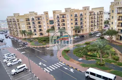 Apartment - 1 Bedroom - 2 Bathrooms for rent in IC1-EMR-17 - Emirates Cluster - International City - Dubai
