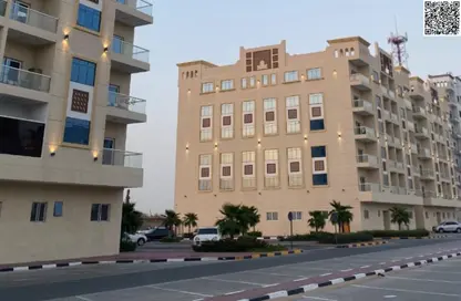 شقة - 2 غرف نوم - 3 حمامات للبيع في قرية الاميرة - الياسمين - عجمان