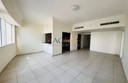Apartment - 1 Bedroom - 2 Bathrooms for rent in Lake Shore Tower - JLT Cluster Y - Jumeirah Lake Towers - Dubai