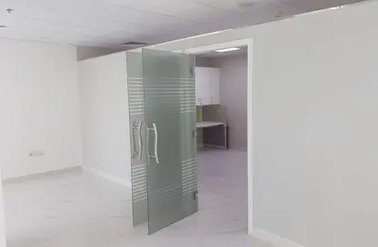 Office Space - Studio - 1 Bathroom for rent in The Binary Tower - Business Bay - Dubai