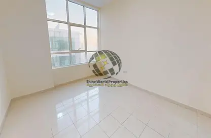 دوبلكس - 2 غرف نوم - 4 حمامات للبيع في أورينت تاور 1 - أورينت تاور - البستان - عجمان
