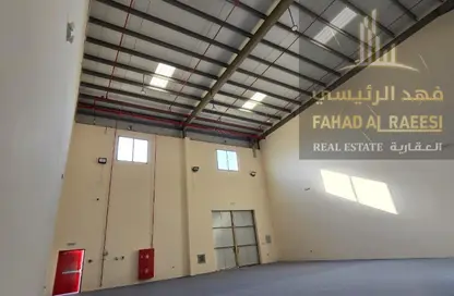 مستودع - استوديو - 1 حمام للايجار في أم الثعوب - أم القيوين