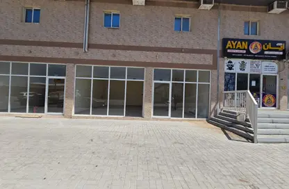 Shop - Studio - 1 Bathroom for rent in Umm Al Thuoob - Umm Al Quwain