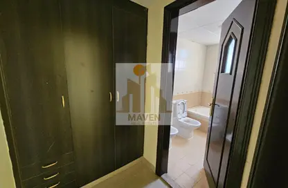 Villa - 6 Bedrooms - 6 Bathrooms for rent in Shakhbout City - Abu Dhabi