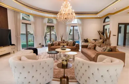 Villa - 5 Bedrooms - 6 Bathrooms for rent in Signature Villas Frond B - Signature Villas - Palm Jumeirah - Dubai