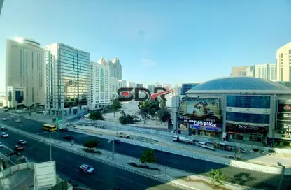 شقة - 1 حمام للايجار في أبراج الجزيرة - شارع حمدان - أبوظبي