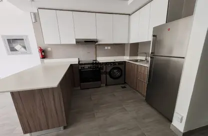 Apartment - 1 Bedroom - 2 Bathrooms for rent in Alpha Green Tower - Jumeirah Village Circle - Dubai