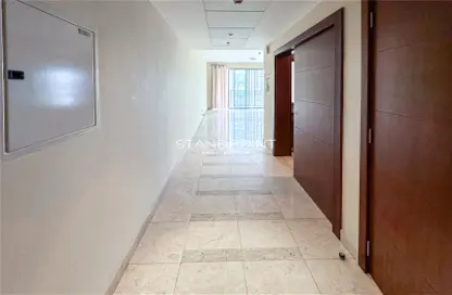 صورة لـ ردهة-ممر شقة - غرفة نوم - 2 حمامات للايجار في برج ستاندبوينت 1 - أبراج ستاند بوينت - دبي وسط المدينة - دبي ، صورة رقم 1