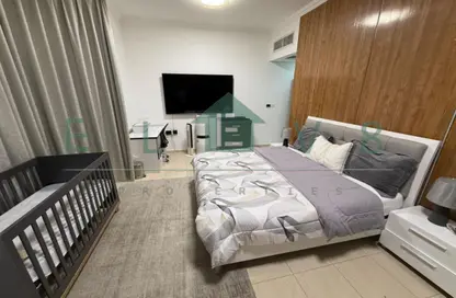 Villa - 3 Bedrooms - 4 Bathrooms for sale in Western Residence North - Falcon City of Wonders - Dubai