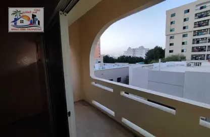 شقة - 2 غرف نوم - 2 حمامات للايجار في مساكن كورنيش عجمان - طريق كورنيش عجمان - عجمان