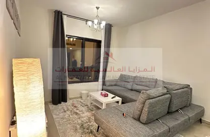 شقة - 2 غرف نوم - 2 حمامات للايجار في شارع التعاون الجديد - التعاون - الشارقة