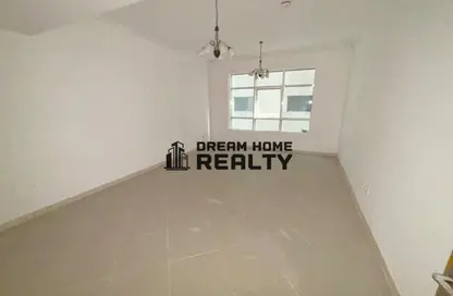 Apartment - 2 Bedrooms - 2 Bathrooms for rent in Al Taawun - Sharjah